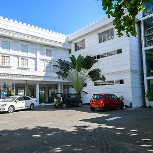 The Kings Bay By Silvas Hotel Negombo
